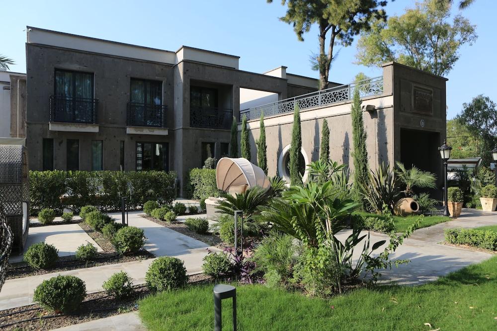 Sandora Boutiuqe Hotel