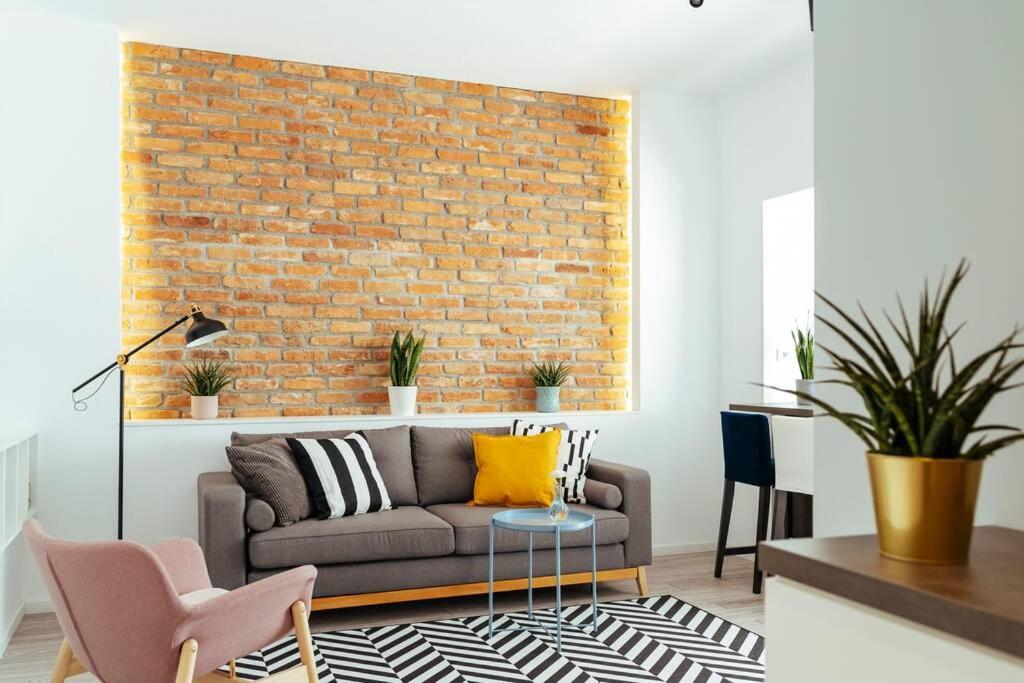 Beautiful Apartment Top Location Netflix