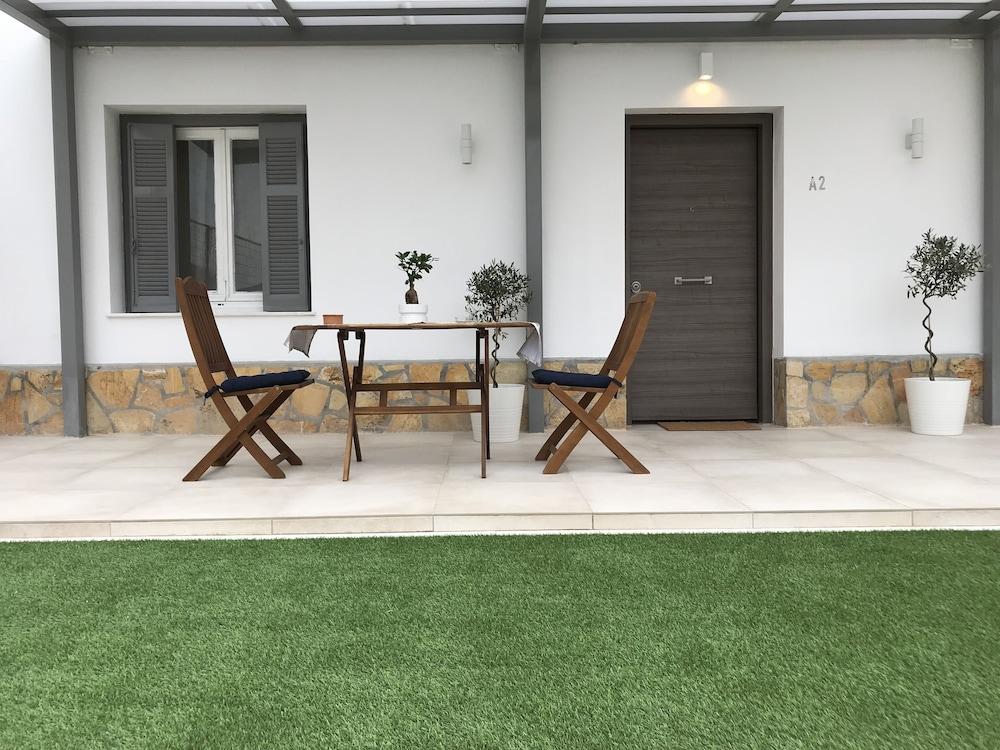 Flight Apartment Airport