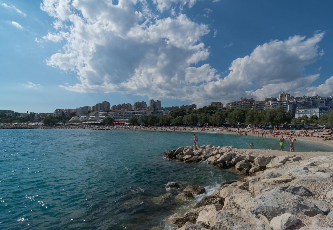 Luxury Rooms Near The Beach 1