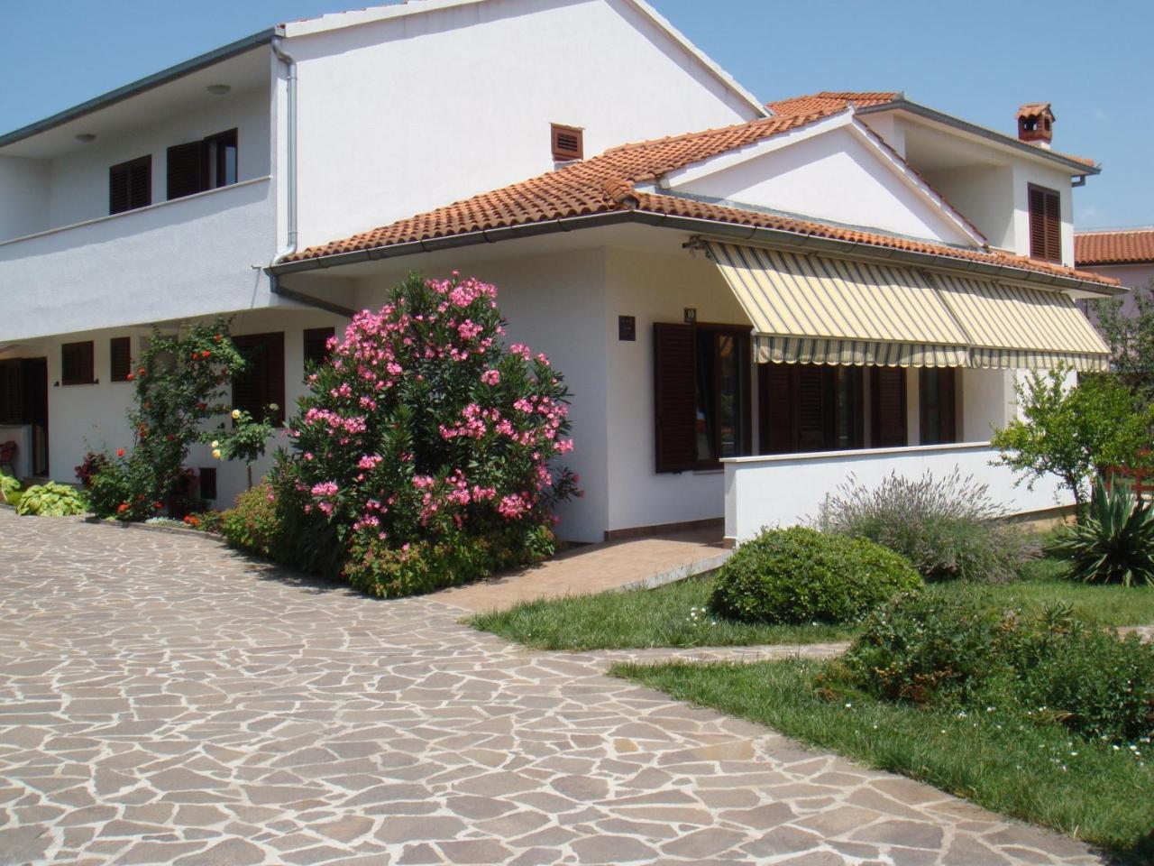 Apartments Medusa