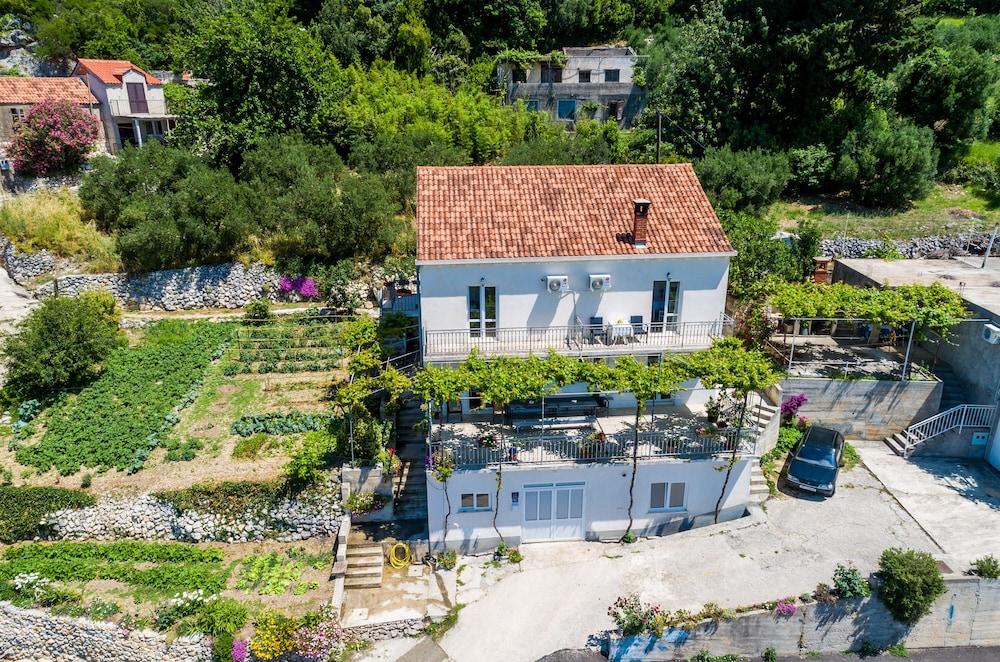 Apartments Cypress Sea Cove