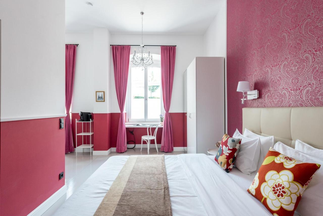 Taste The City Life From The Prinz Eugen Studio
