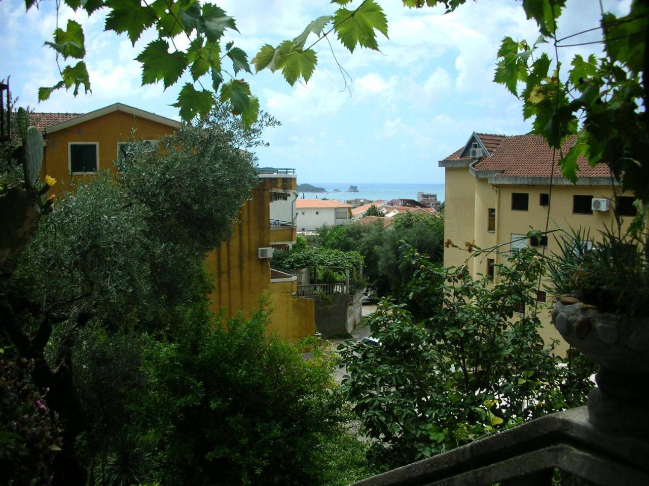 Lero Apartments