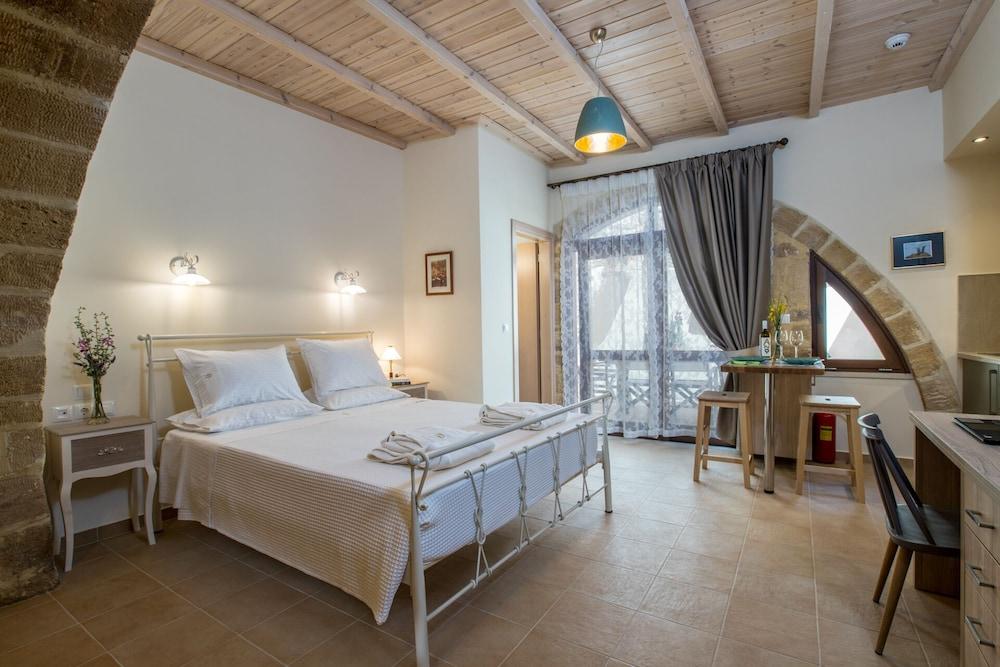 Villa Theta With Private Pool