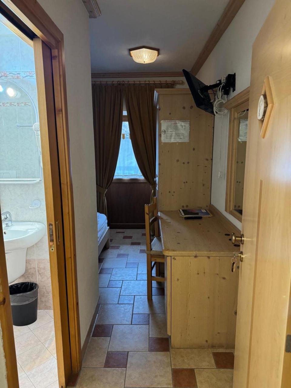 Albergo 2000