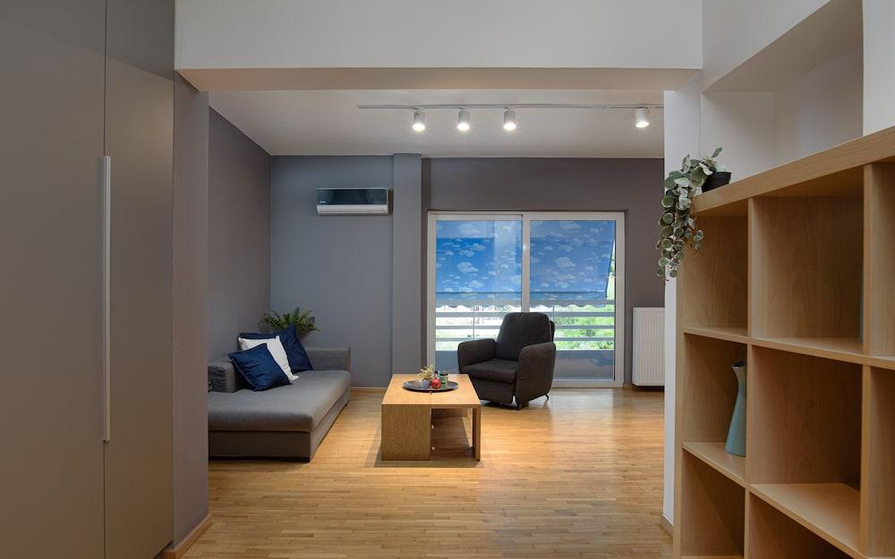 Athenian Stylish Living