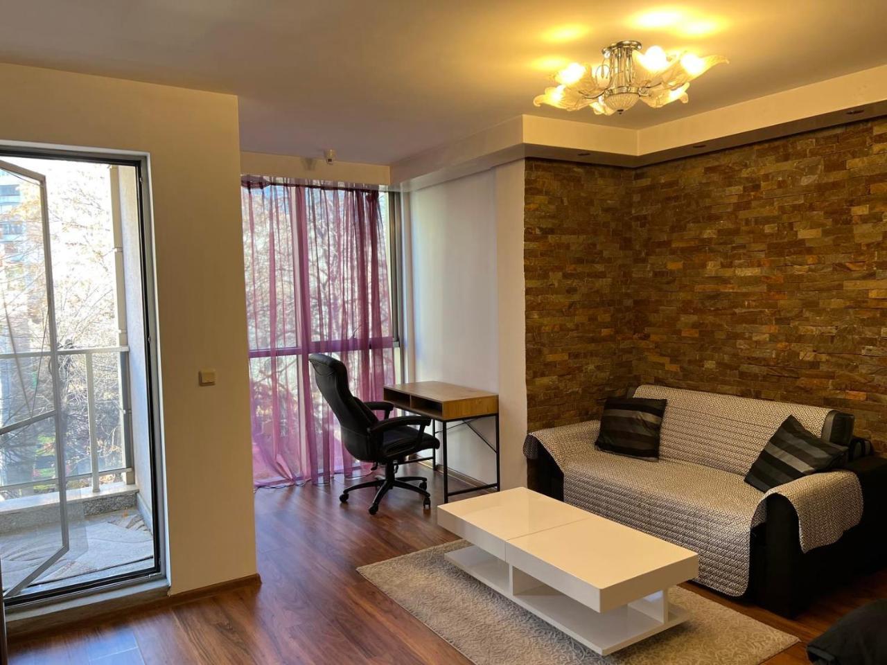 Nice & Cozy Flat In The Center