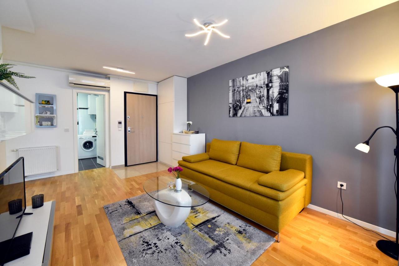 First Class Apartment Zagreb, Free Parking