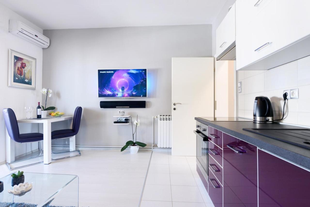 Modern Apartments With Loggia Terrace & Parking