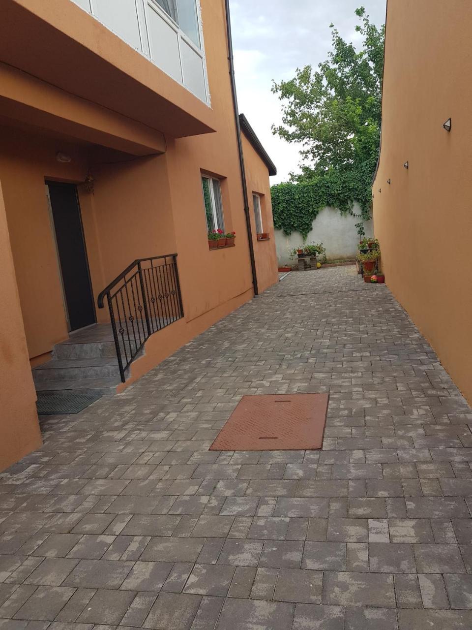 Casa Darya-24h Check-in