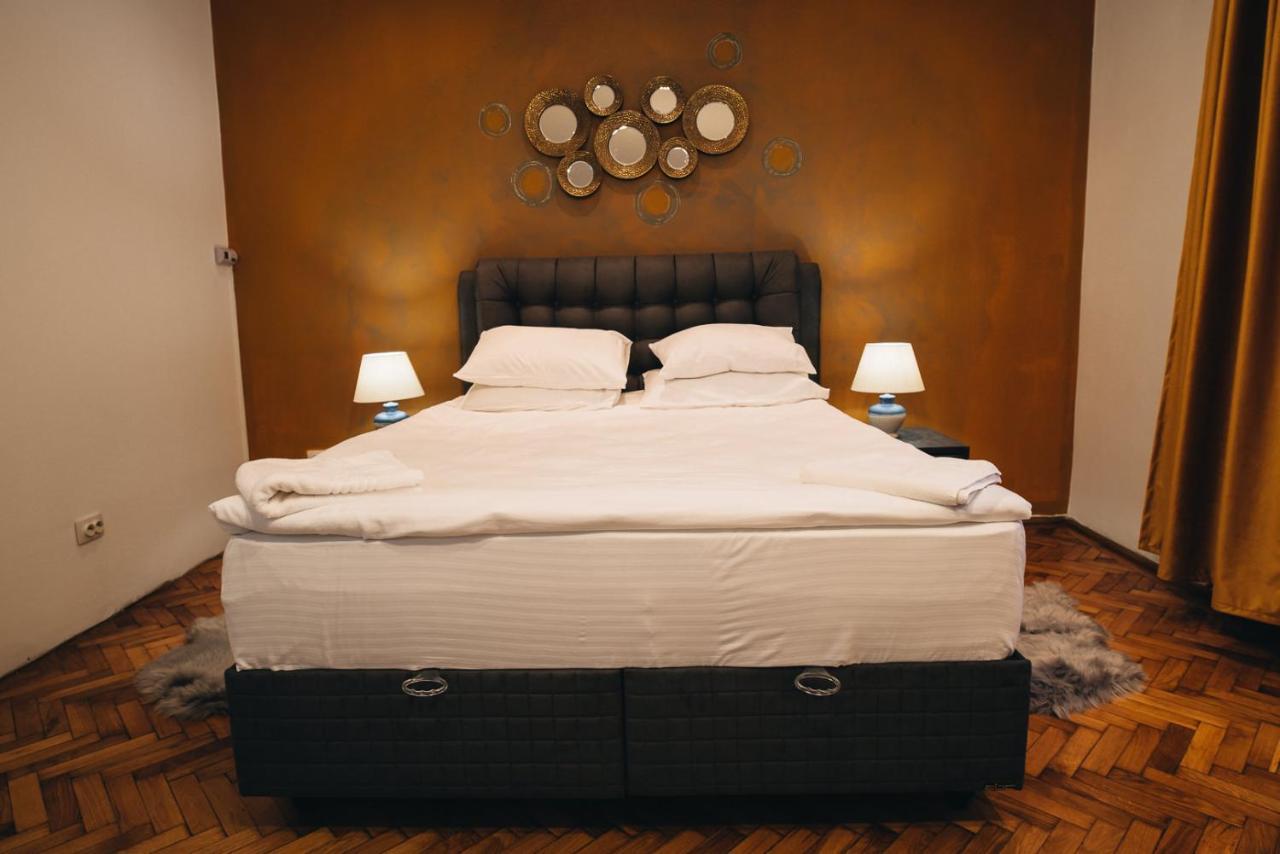 Apartament Piata Mica