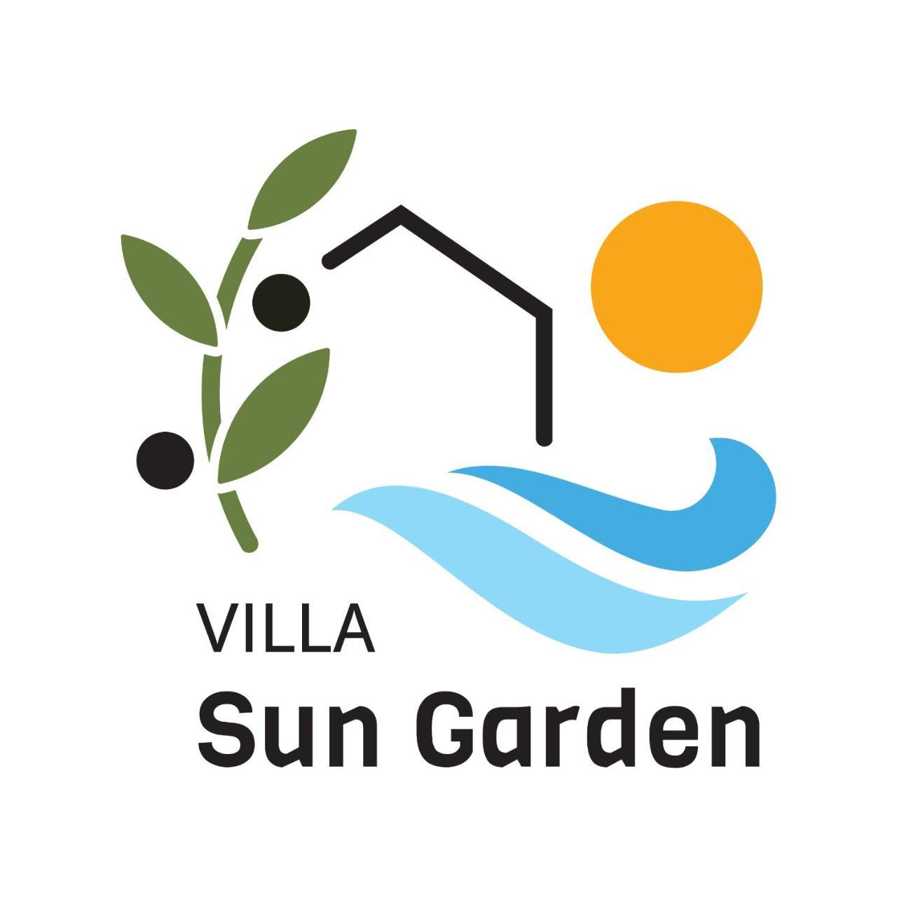 Villa Sun Garden 4 Star Villa With Heated Swimming Pool, Quiet Bay, Bbq, 50m From The Sea