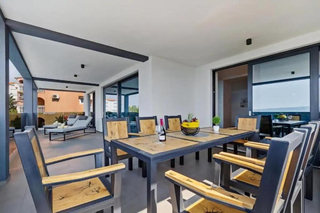 Villa Three Units