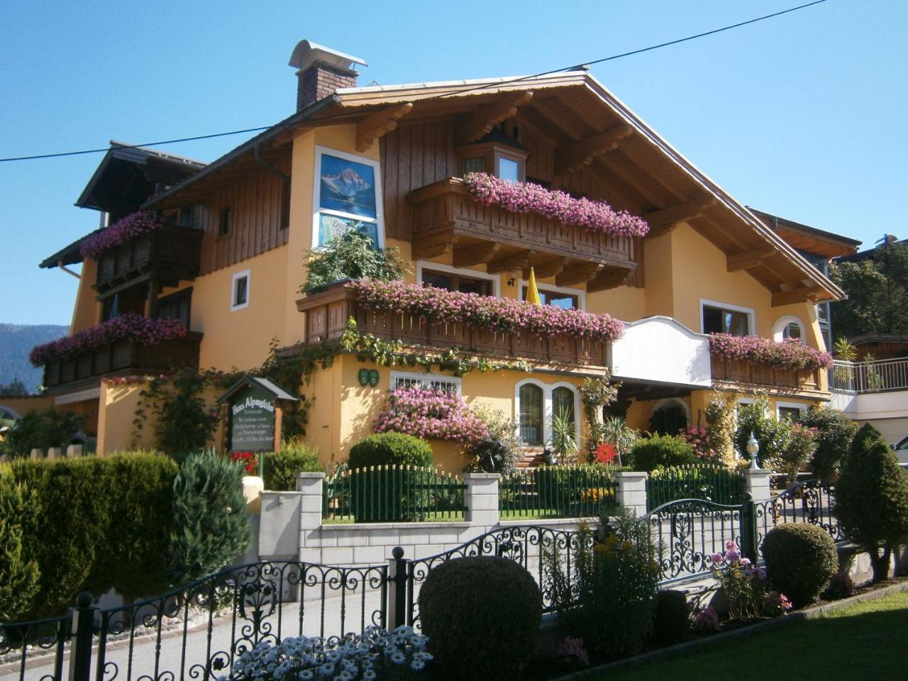 Haus Alpengluhn