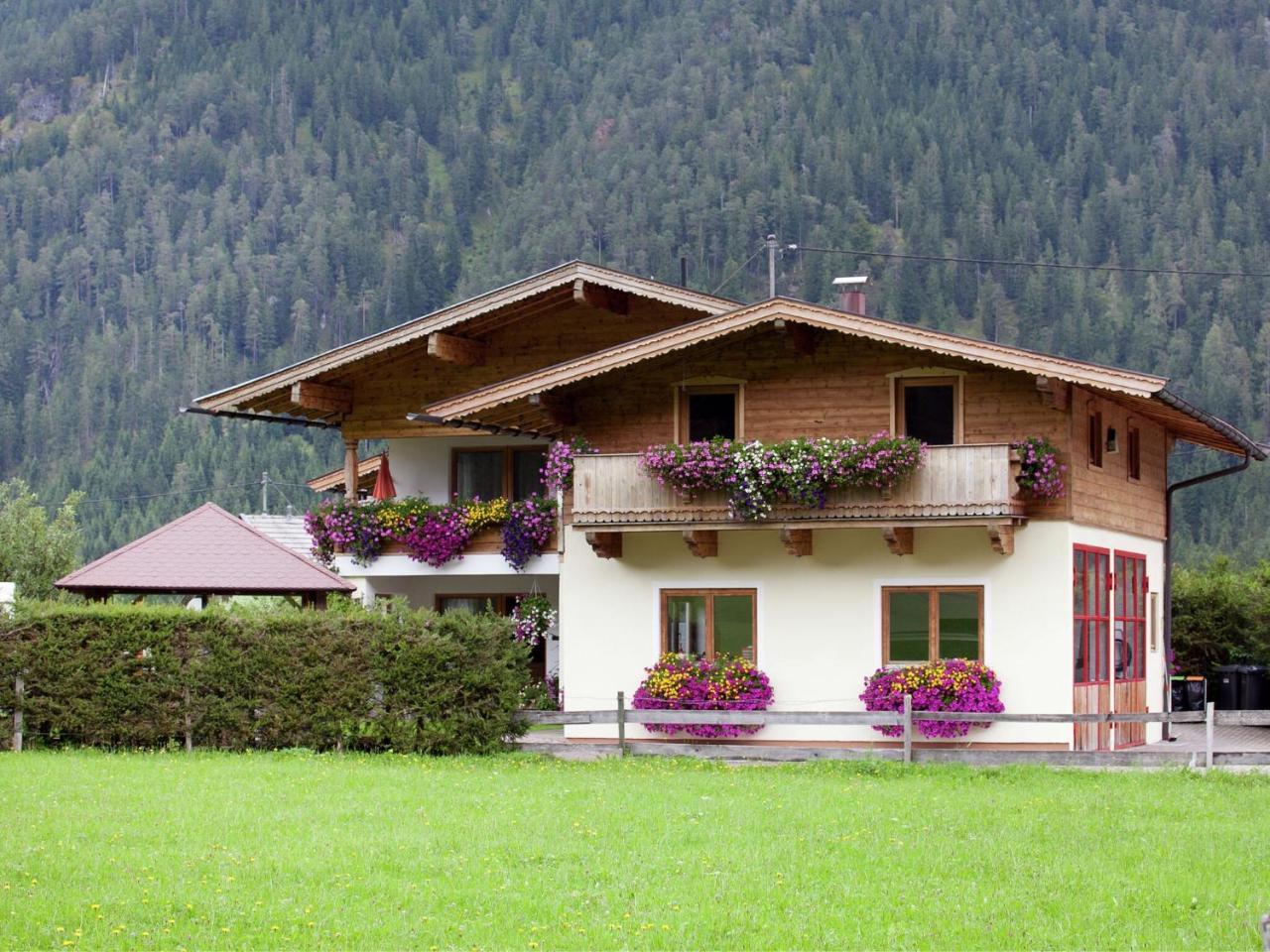 Alluring Apartment With Swimming Pool In Waidring Tyrol