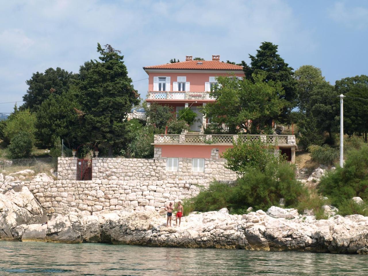 Apartments by The Sea Novi Vinodolski 12322