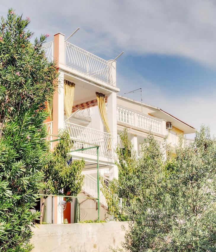 Apartments by The Sea Grebastica, Sibenik 12587