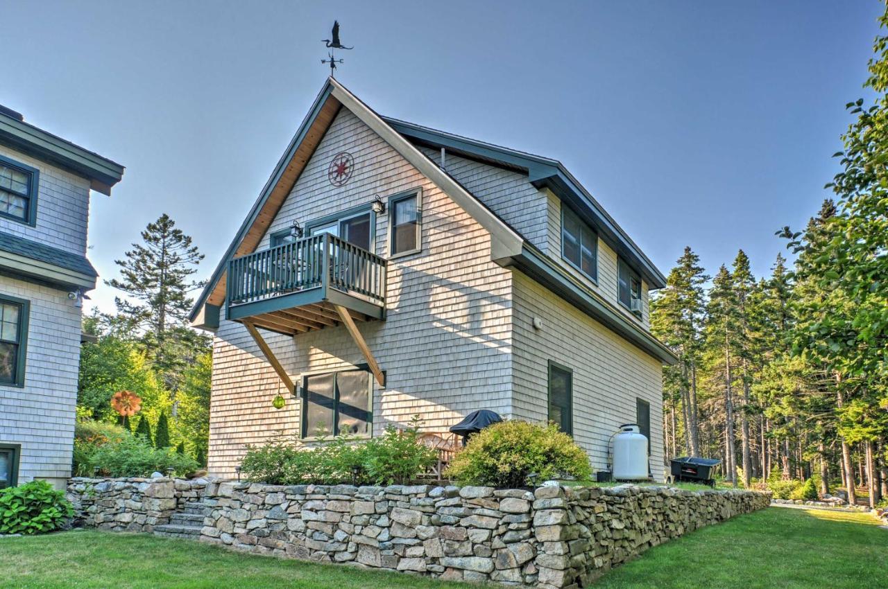 Waterfront Prospect Harbor Cottage: Yard, Fire Pit