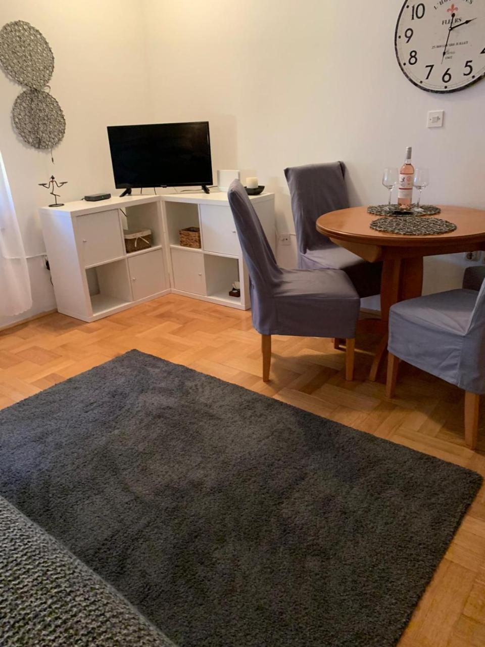 Sarmantni Apartman Malecka 2