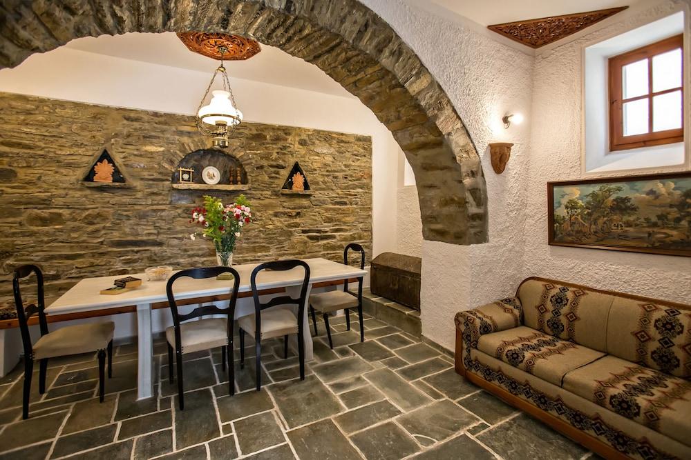 Cycladic Traditional Villa In Tinos!