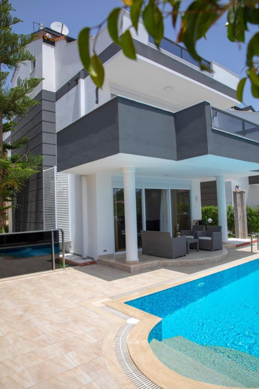 Sunrise Hill Villa With Private Pool