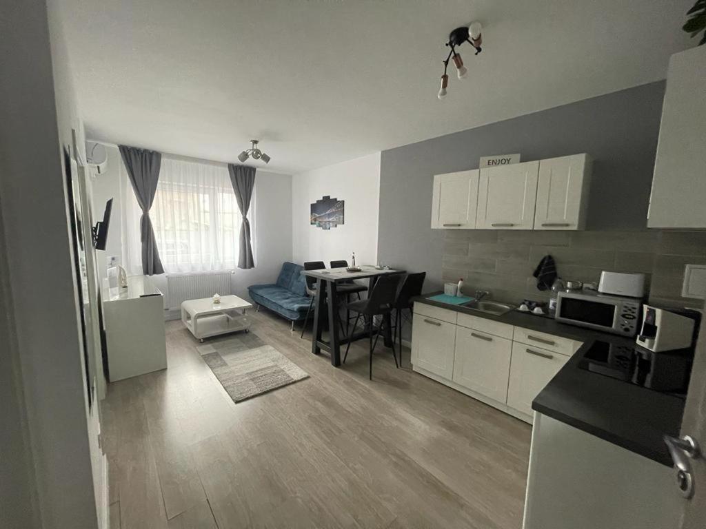 Phoenix Luxury Apartment