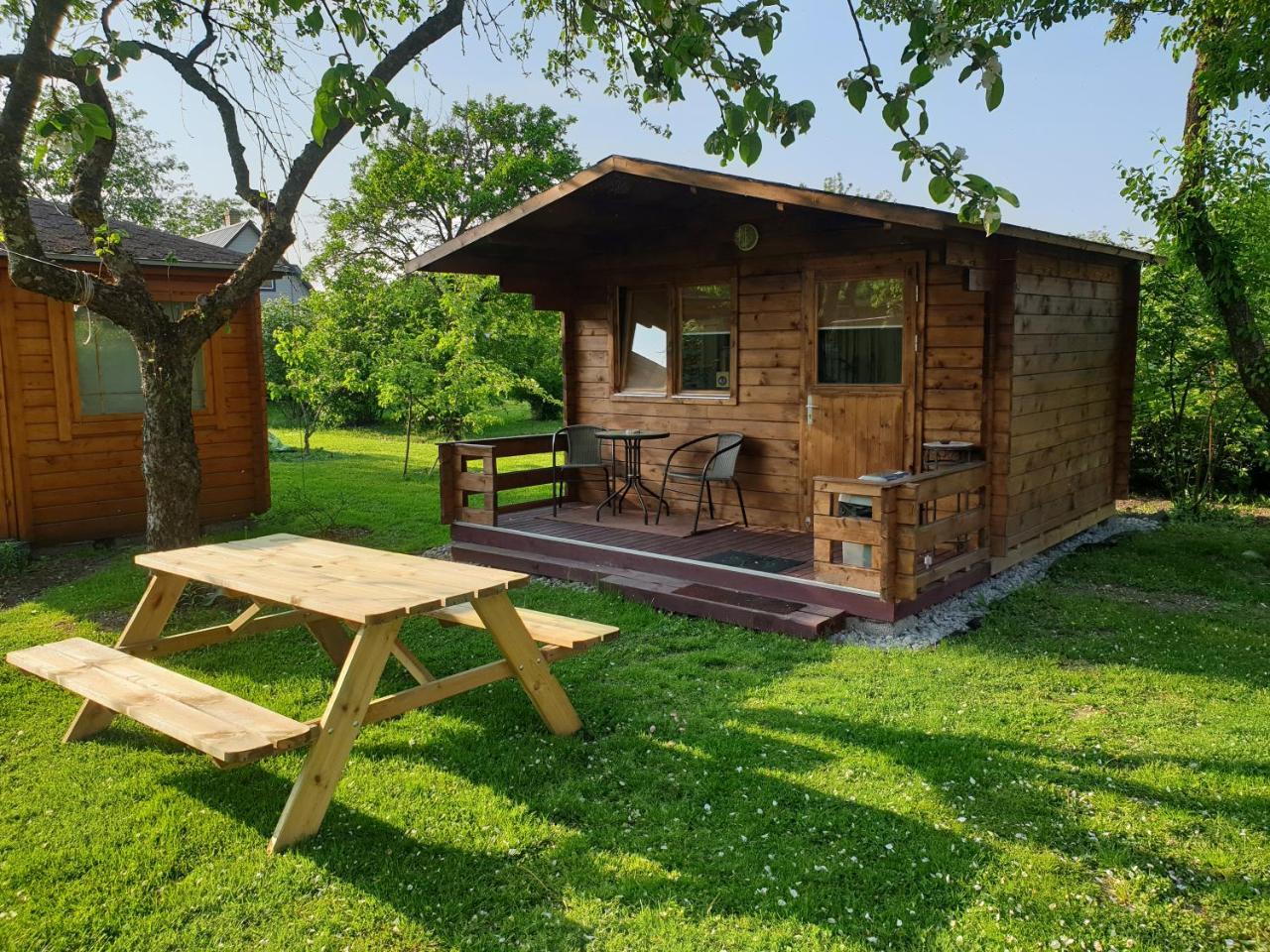 Cozy Summer House with Free Parking Near City Center & Beach
