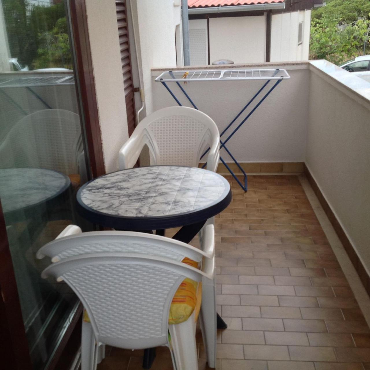 Apartments Miki 50 M From The Beach