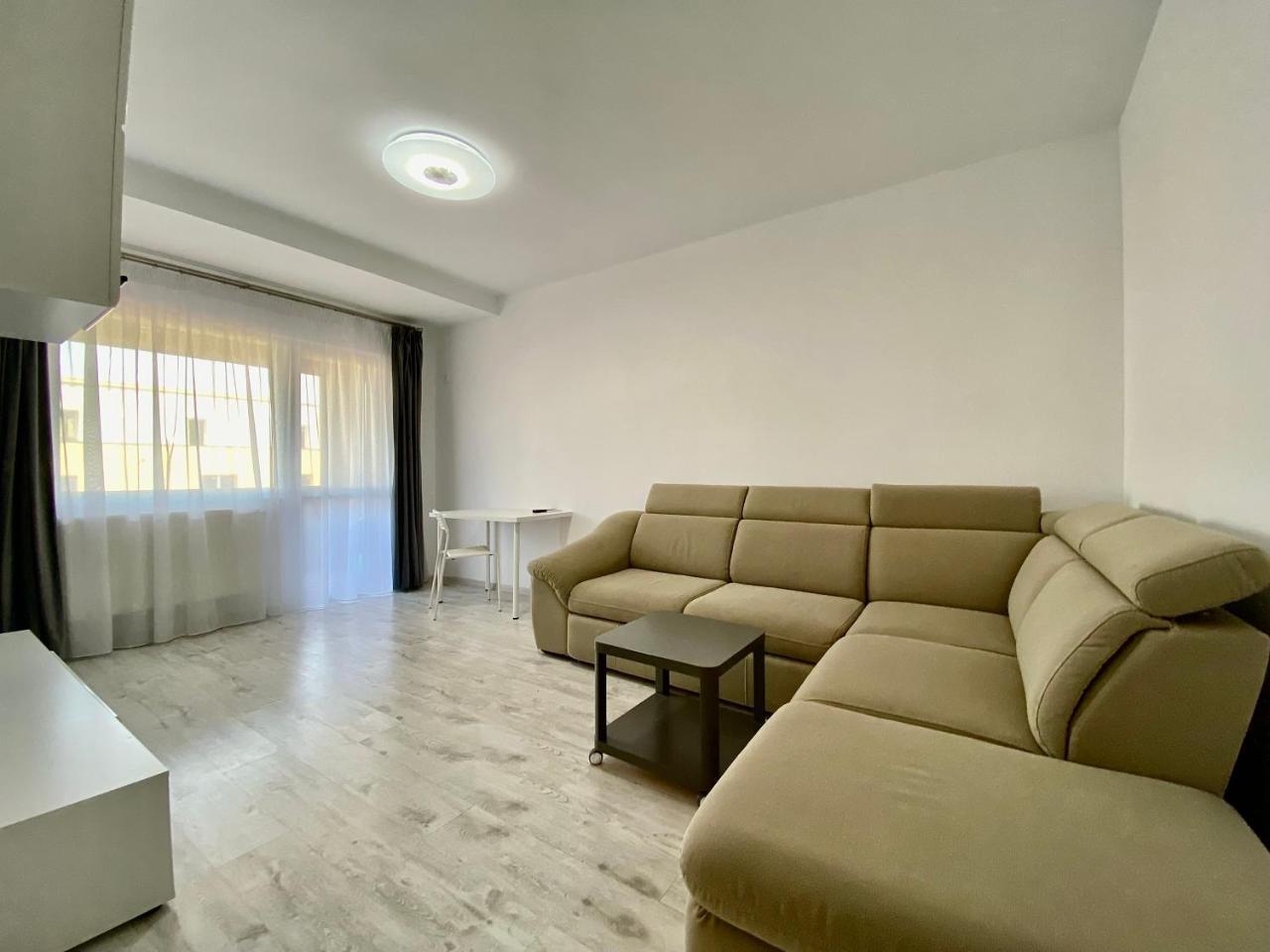 Apartment Titan Pallady