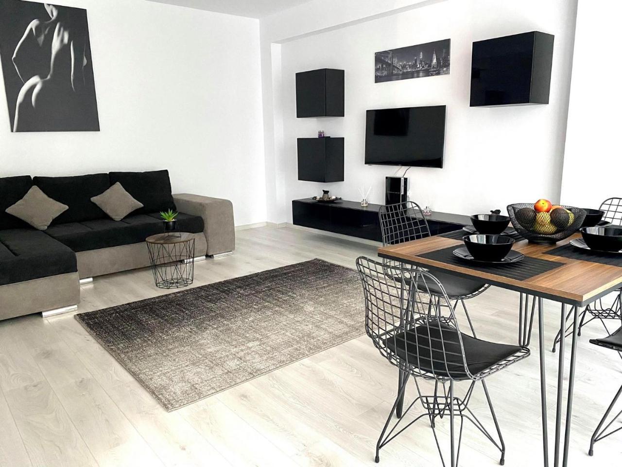 La Paty Apartament Maia Navodari