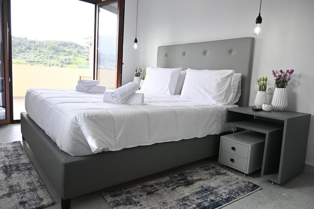 Iris Villa 1 Archanes Crete
