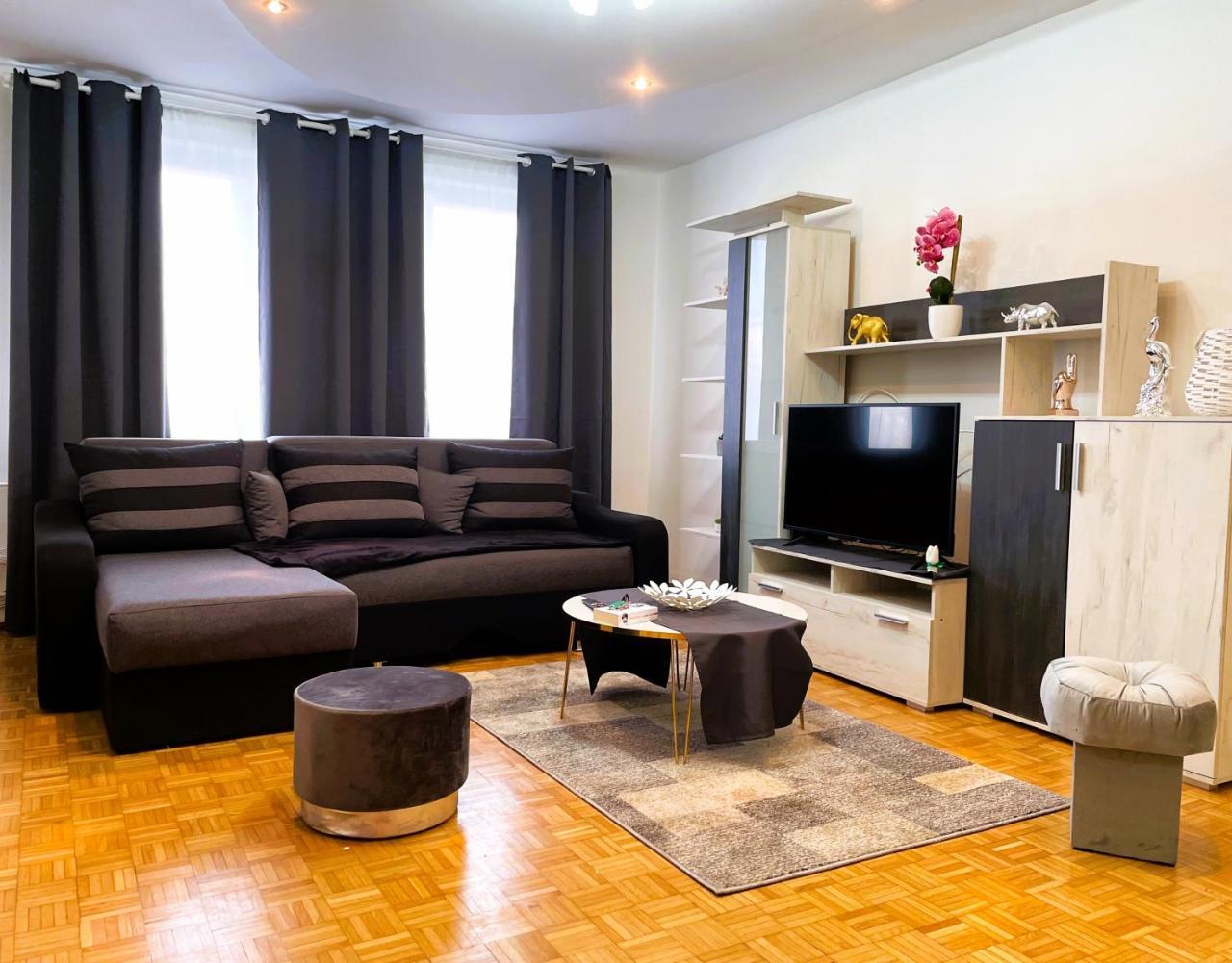 Royal Palace City Center Accommodation