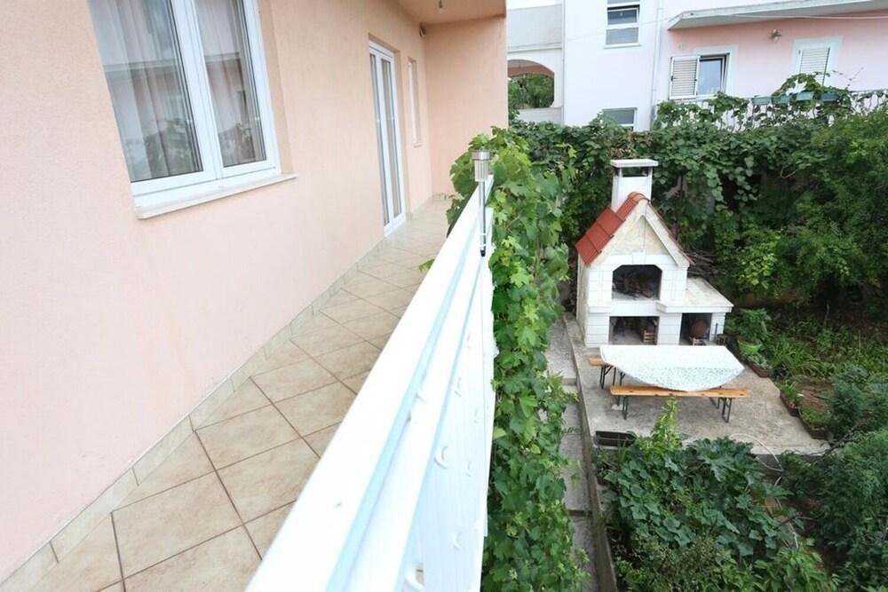 Mare Comfortable Apartment A1