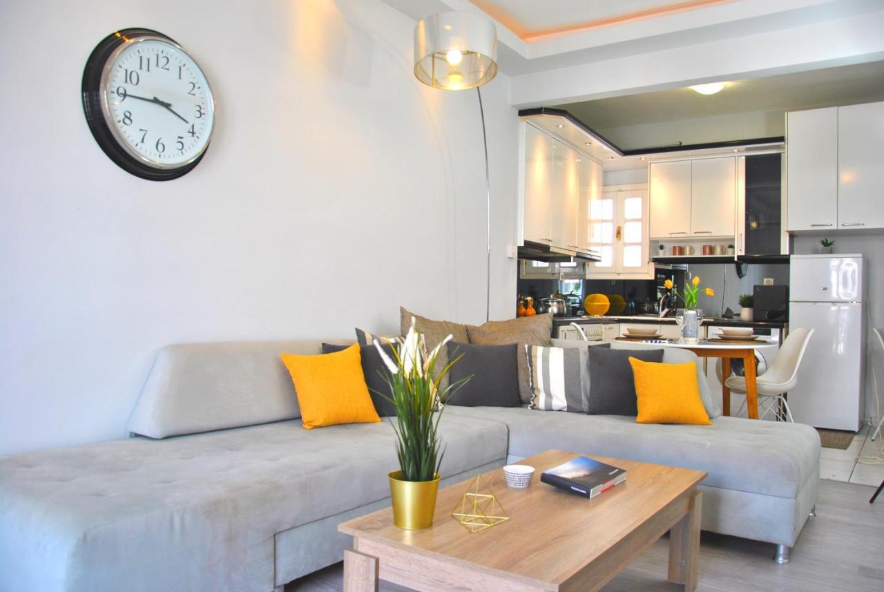 Houseloft Commercial Central