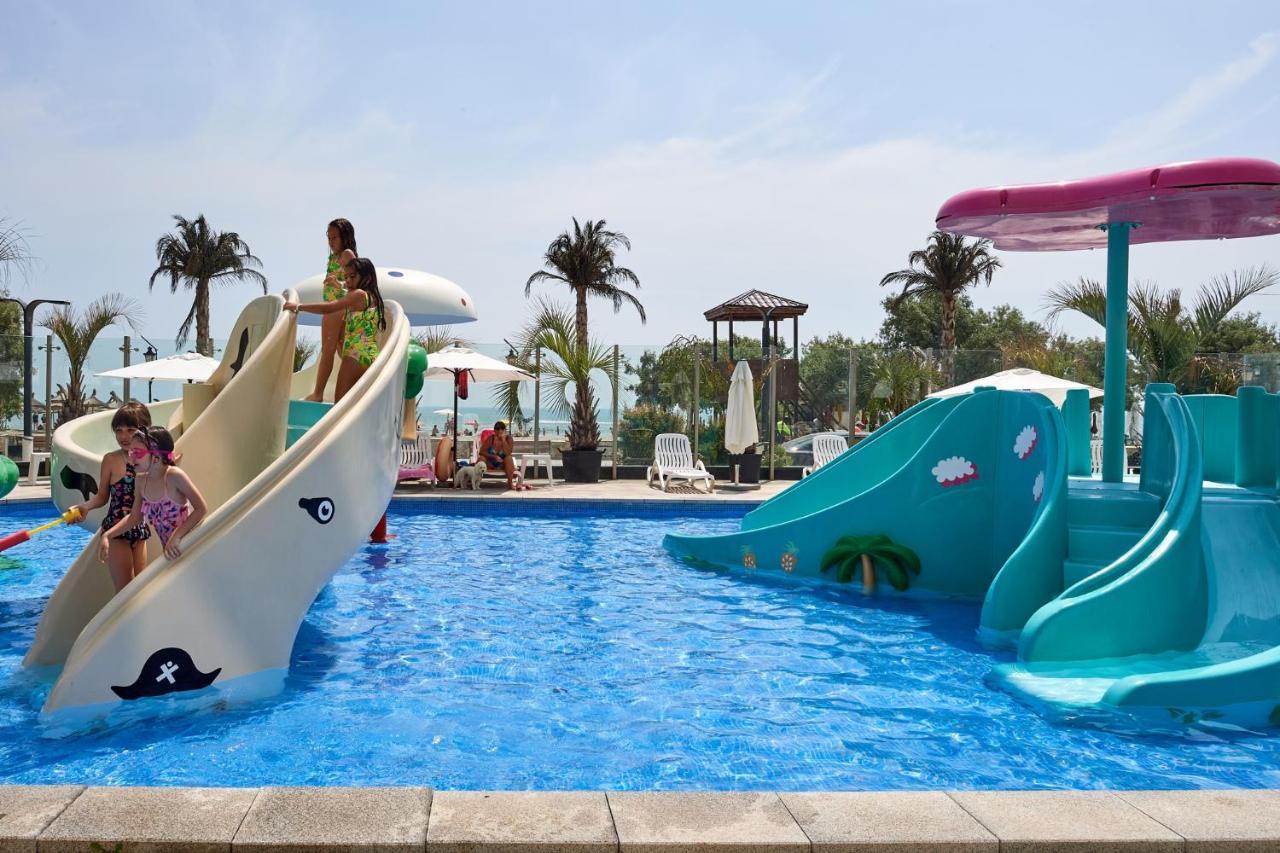 Fancy Apartment In Spa N Pool Beach Resort