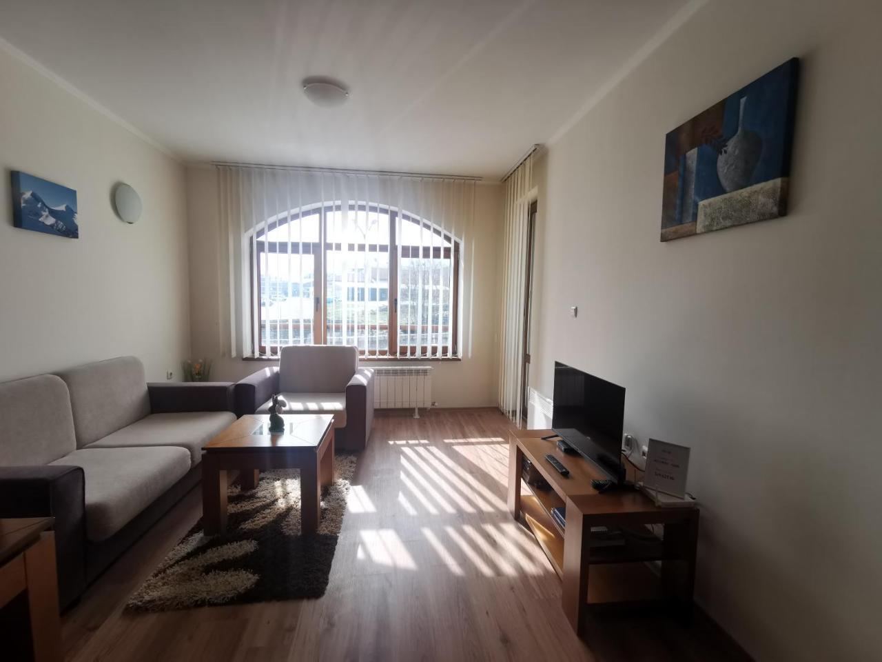 Sunny Home by The Lift In Bansko