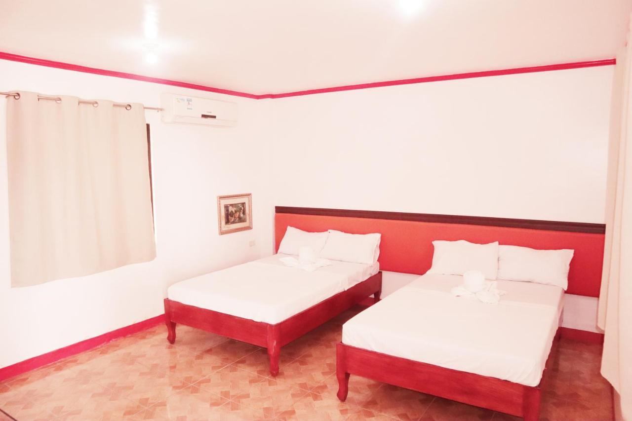 Cris Del Mar Resort