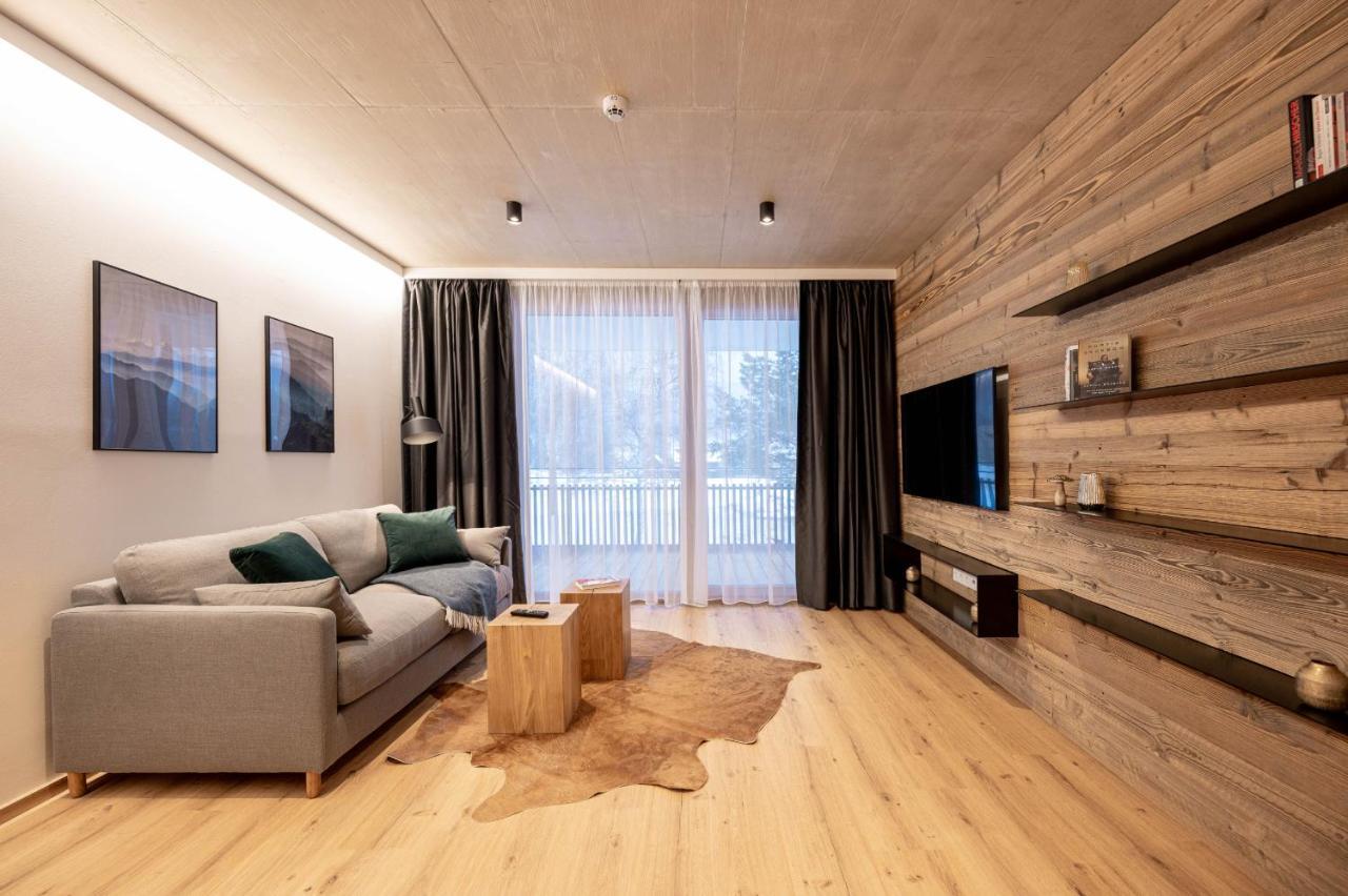 Grimminglofts Top 6