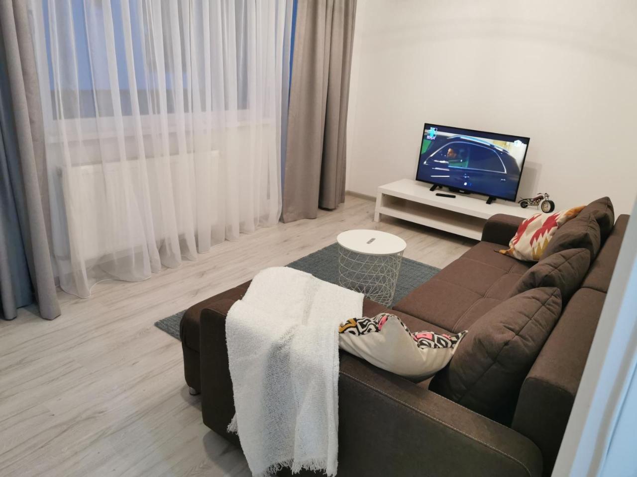 New Cozy Apartment In Otopeni Near Airport
