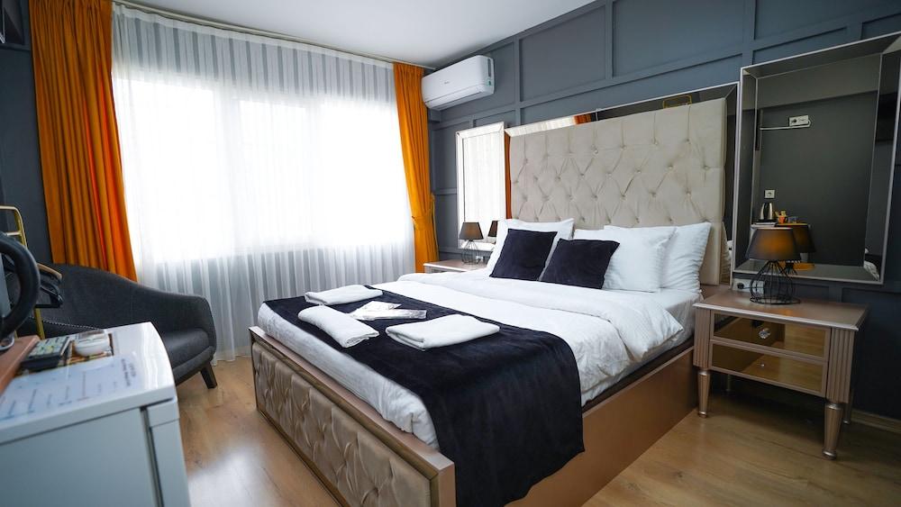 Lukka Suit Hotel