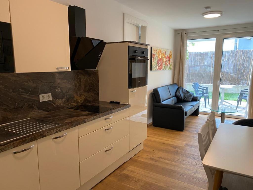 Modern Apartment With Garden Near City Center