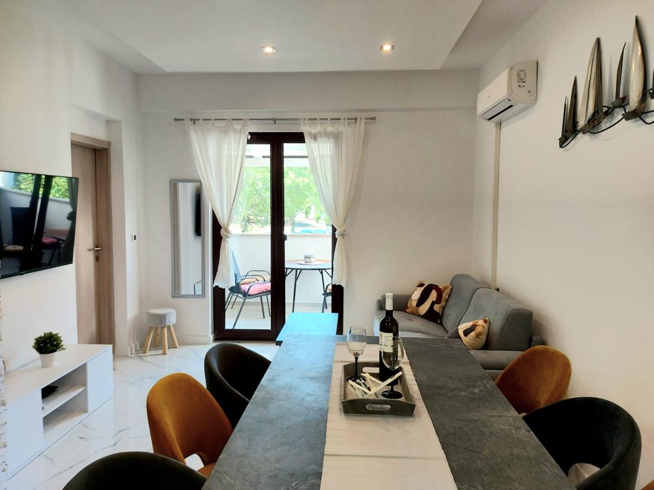 Apartman S Dvije Spavace Sobe