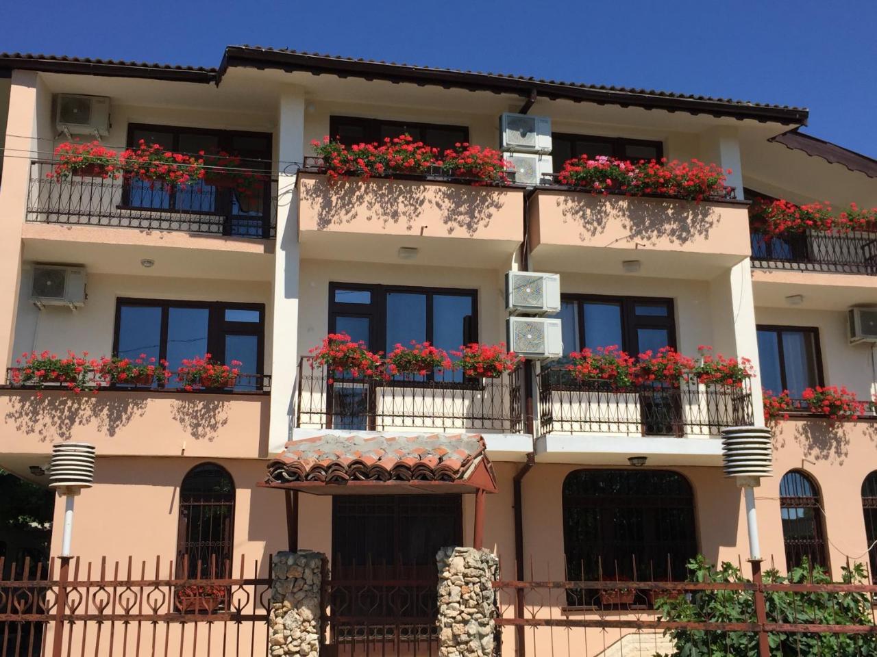 Guest House ,,emotion''
