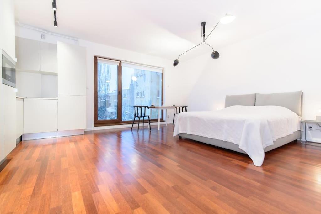 Bianco 19 Central Studio Universitate Old Town