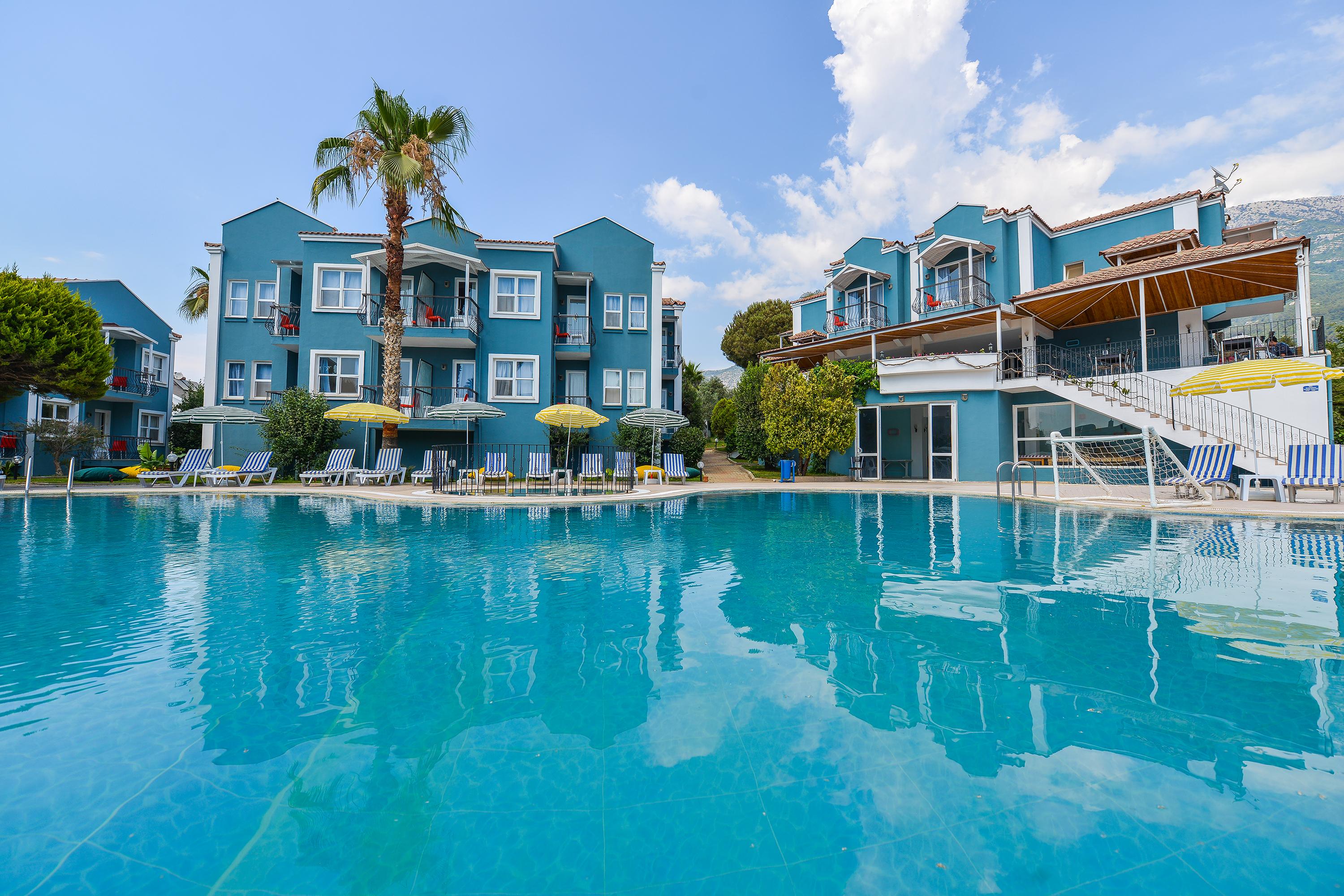 Blue Pearl Hotel & Villas