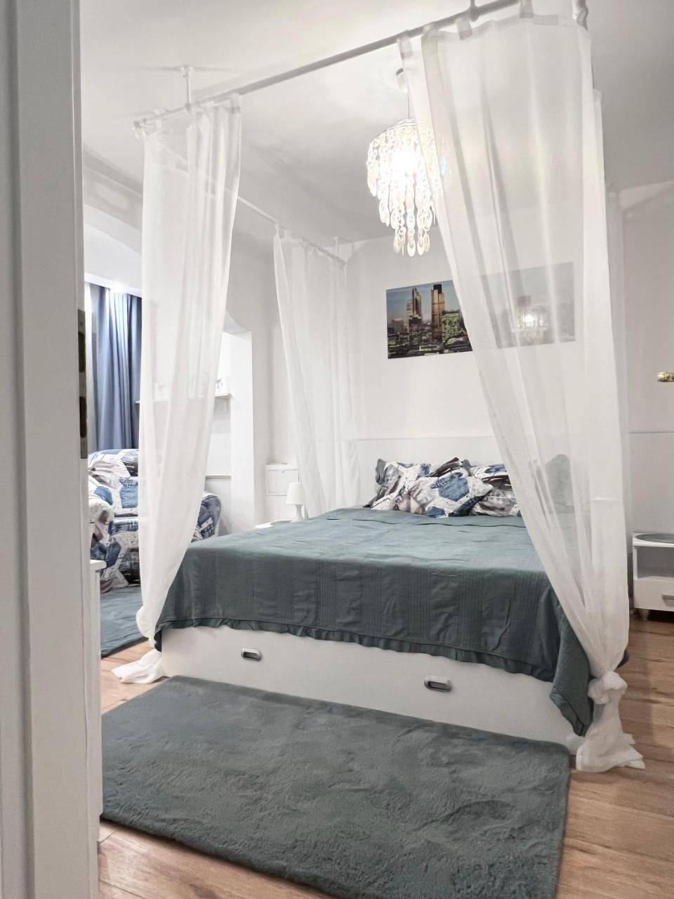 Intercontinental Apartment