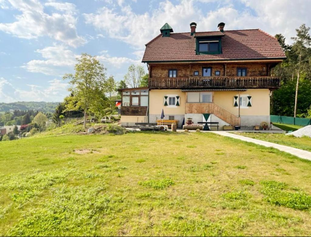 Uriges Bauernhaus Mit Blick Auf Graz