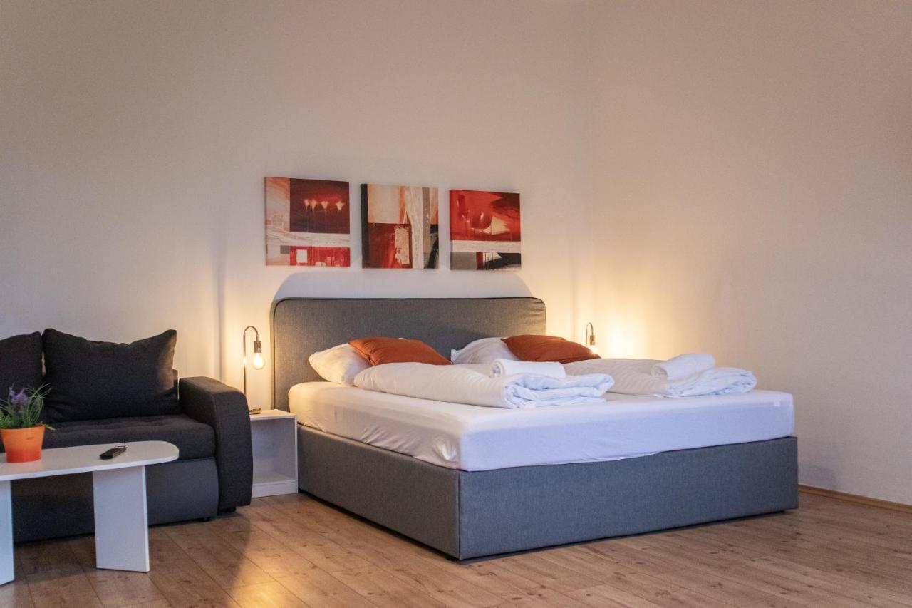 Attractive 2br Apt. Near Akh Ideal For Longstays