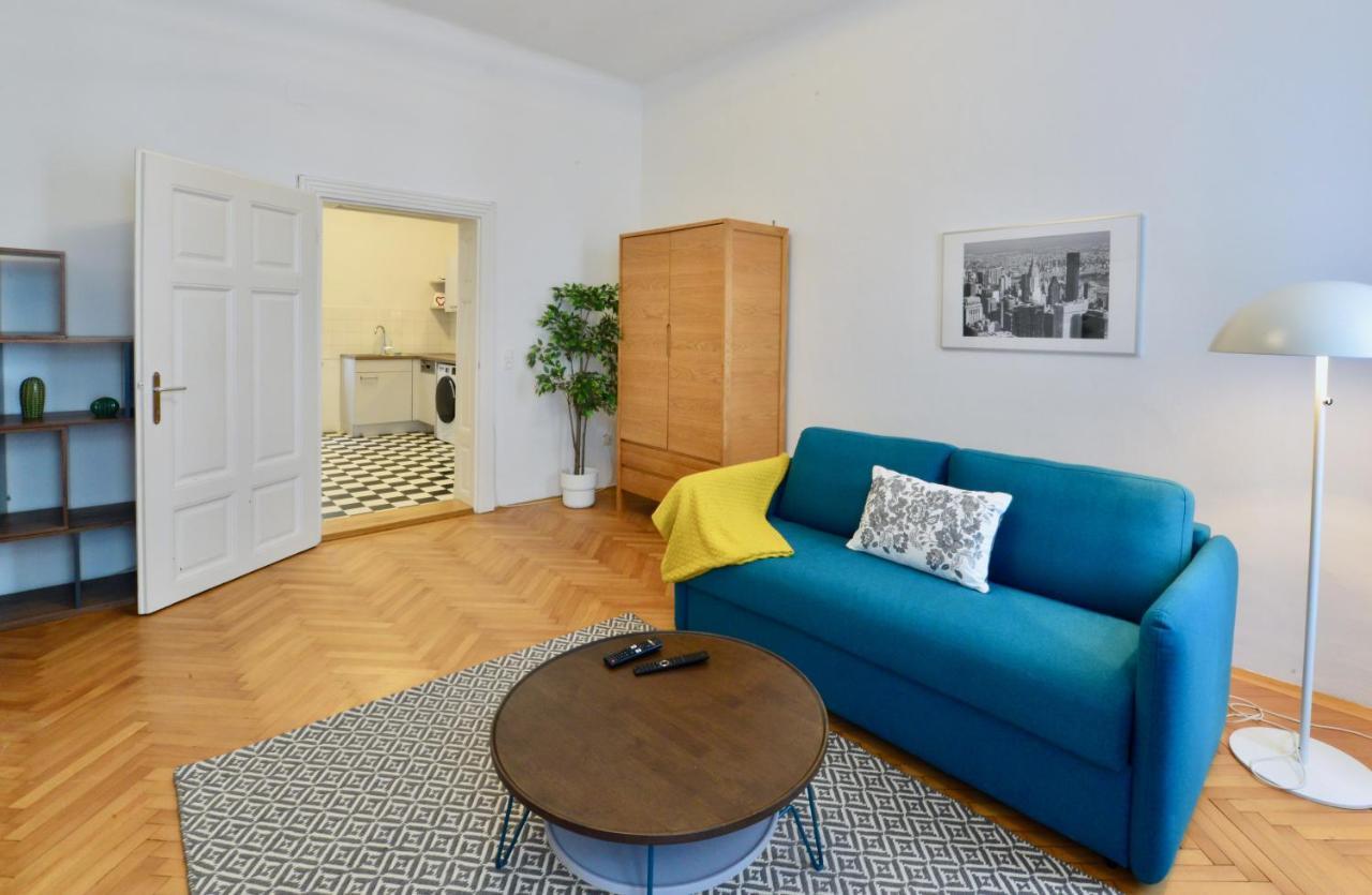 Renovated & Cozy Close To Museumsquartier